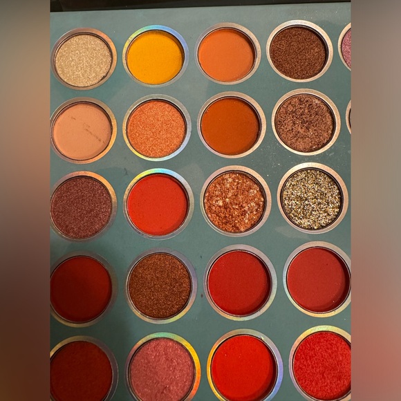 Favor Beauty Princess Belle Elsa Tiana Palette - Picture 10 of 11